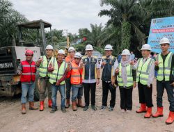 Gubernur Rahmat Mirzani Djausal Realisasikan Perbaikan Ruas Jalan Kasui–Air Ringkih di Way Kanan, Percepat Waktu Tempuh dan Konektivitas Antarwilayah dari Muara Dua ke Bandar Lampung